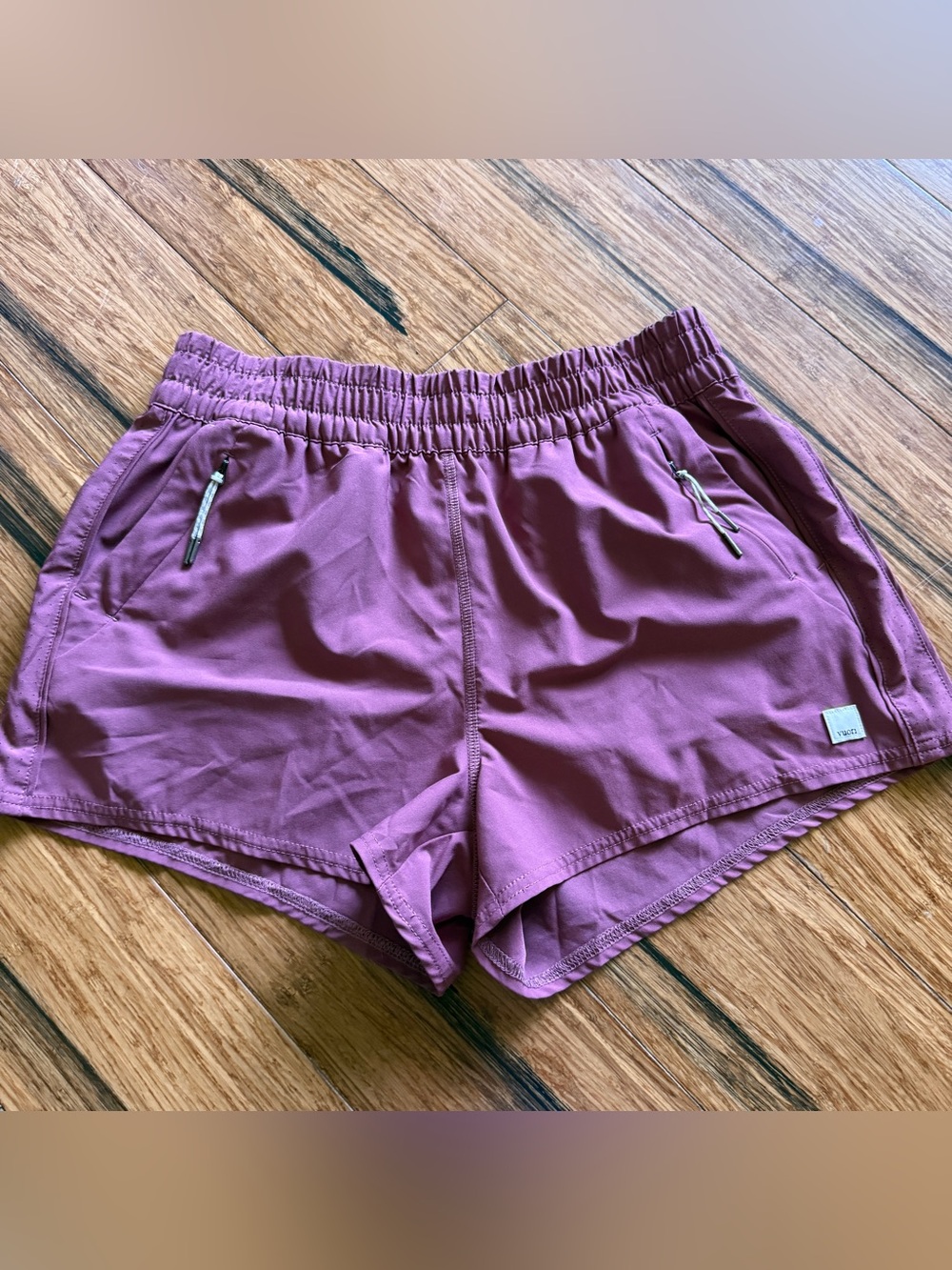 Vuori Shorts size small